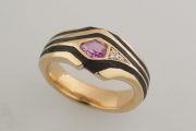 Ring Gold Carbon Rubin-Brillanten